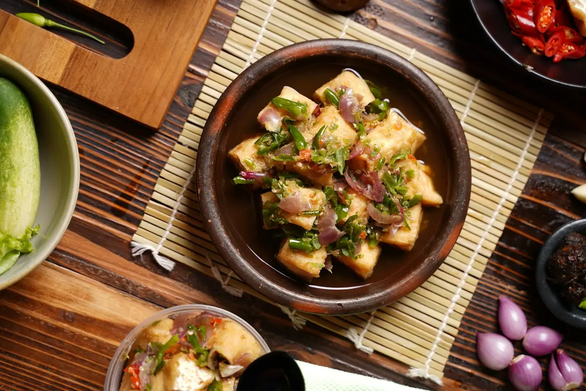 Imagem ilustrativa: dubu jorim, tofu coreano na airfryer